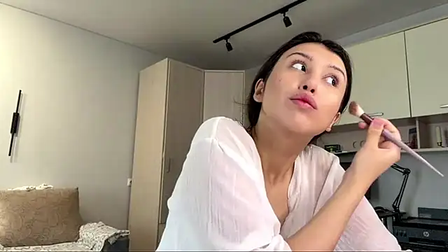 Alicekitty67 online show from 07/21/26, 07:11