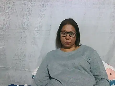 IndianSexyMilf69 online show from 06/04/26, 05:02