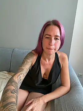 GermanMilfJasmin online show from 07/28/26, 03:43