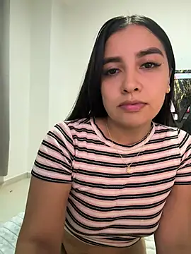 Snapshot of HaileyBieber_ chatting on 06/07/26, 02:37 HaileyBieber online show from 06/07/26, 02:37