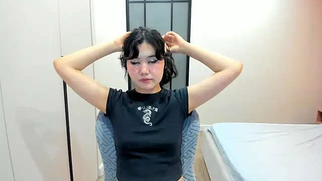  emmy lee online show from 06/08/26, 03:12