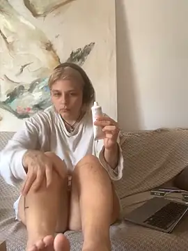 Ella Bloom online show from 06/09/26, 09:10