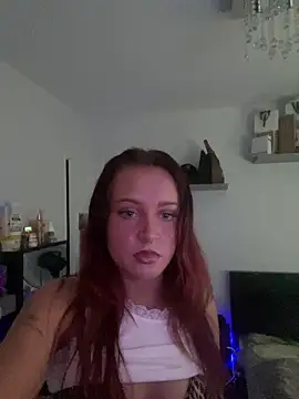 Snapshot of PoisonIvy_x chatting on 06/02/26, 12:40 PoisonIvy x online show from 06/02/26, 12:40