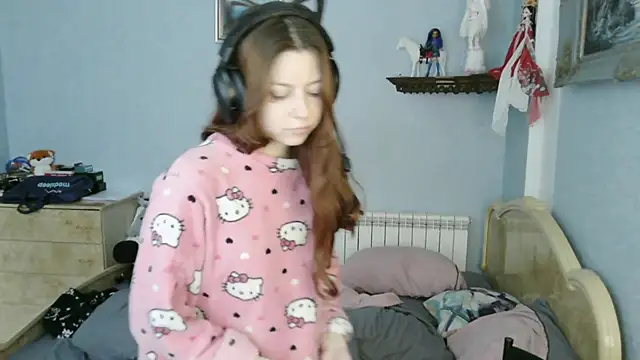 AlessiaViolet online show from 06/06/26, 10:42