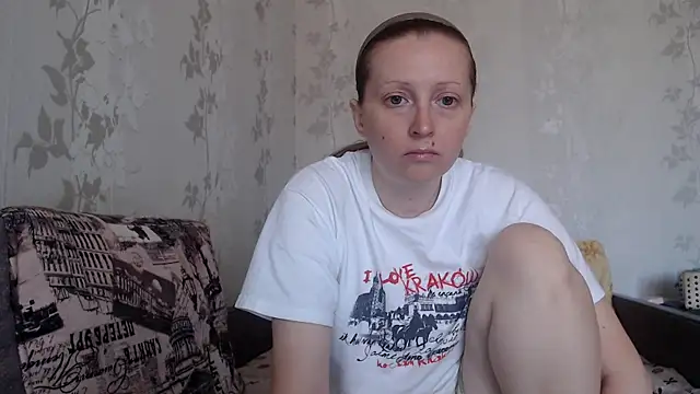 Snapshot of Luna_Bliiss chatting on 06/05/26, 10:10 Luna Bliiss online show from 06/05/26, 10:10