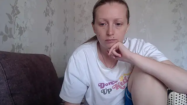 Snapshot of Luna_Bliiss chatting on 06/07/26, 10:52 Luna Bliiss online show from 06/07/26, 10:52
