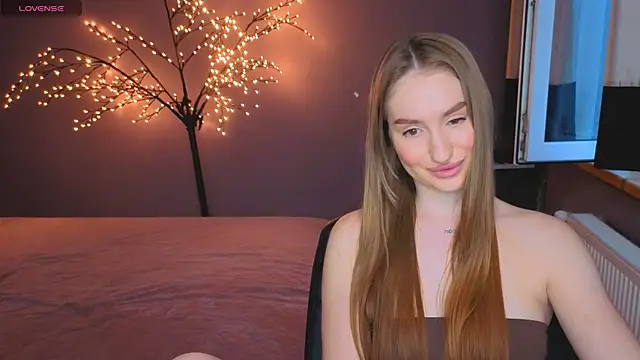 AlisaFoxis online show from 07/06/26, 05:37
