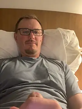 Hardpaul85 online show from 06/24/26, 01:59