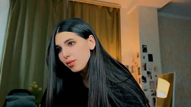 Snapshot of lipsyjanee chatting on 06/05/26, 04:52 lipsyjanee online show from 06/05/26, 04:52