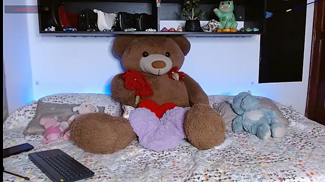 Laila bunny online show from 07/02/26, 11:22