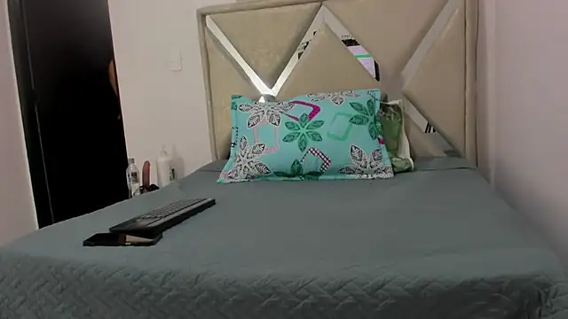 Lucas cruz1 online show from 07/02/26, 03:06