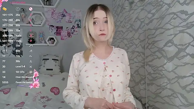 Snapshot of meganami chatting on 06/03/26, 01:03 meganami online show from 06/03/26, 01:03
