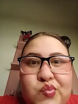VeryGirlhot online show from 06/06/26, 07:13