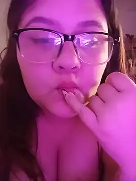 VeryGirlhot online show from 07/18/26, 05:33