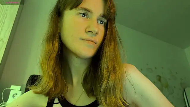agniia257 online show from 06/25/26, 10:31