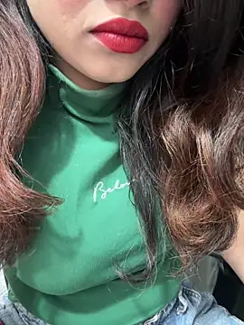 Yours riya11 online show from 06/20/26, 04:10