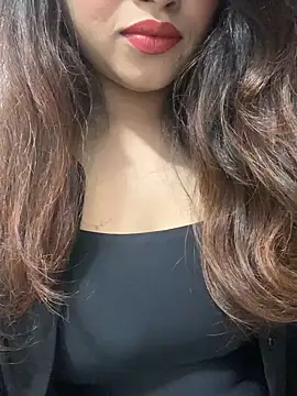 Yours riya11 online show from 07/12/26, 05:59