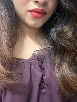 Yours riya11 online show from 07/23/26, 07:34