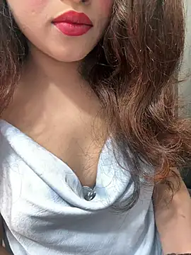 Yours riya11 online show from 07/28/26, 02:46