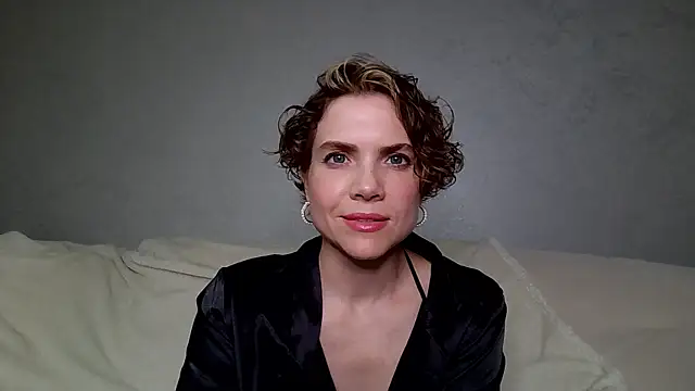 NatalieMoses online show from 06/19/26, 07:17
