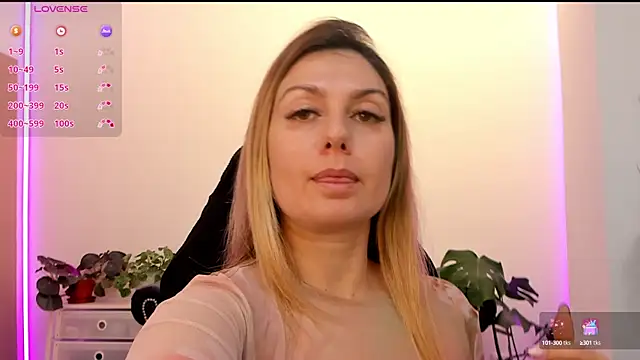 LindaWhite  online show from 12/12/24, 03:48