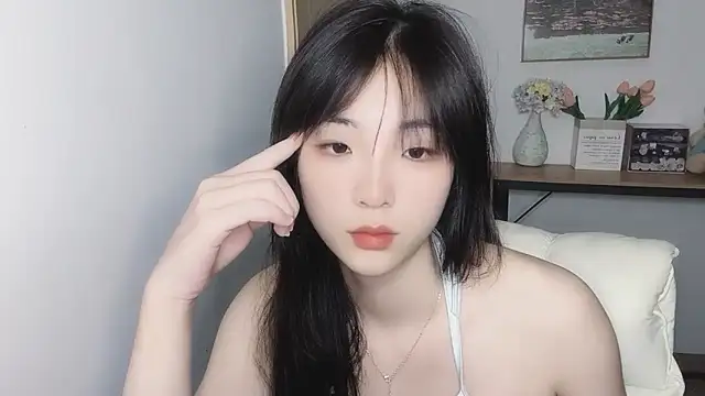 Louise-3 online show from 07/21/26, 07:49