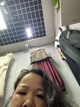 honghong mother online show from 06/23/26, 12:19