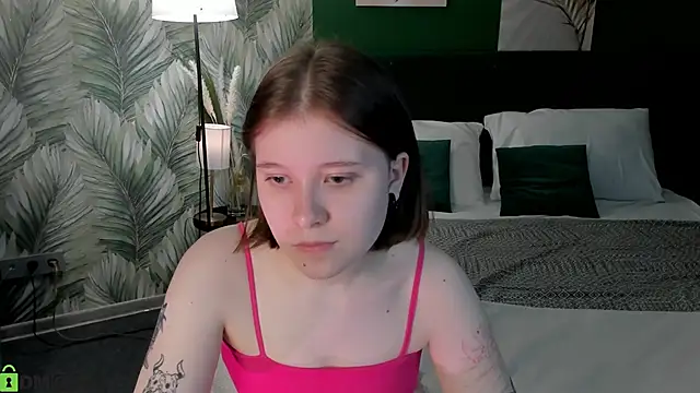 Snapshot of Kylie-Voss chatting on 06/10/26, 02:56 Kylie-Voss online show from 06/10/26, 02:56