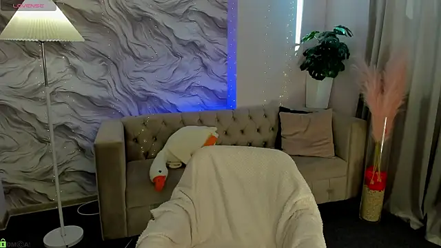 Kylie-Voss online show from 07/06/26, 03:03