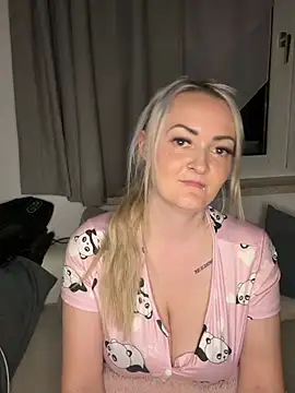 Alex-Blond online show from 06/17/26, 07:59