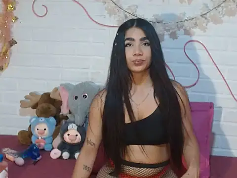 IreneSaez333 online show from 06/25/26, 05:06