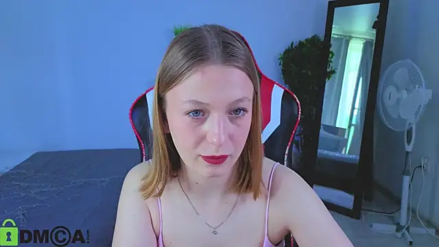 BeatriceLoven online show from 06/06/26, 07:35