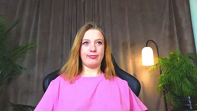 BeatriceLoven online show from 06/29/26, 10:15