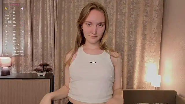 JenevaLitalien online show from 06/19/26, 06:12