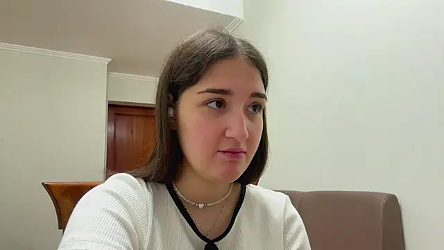 AnnaMaccoil online show from 06/02/26, 04:09
