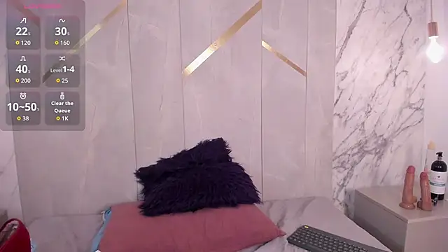 Snapshot of ChloeBelle_ chatting on 06/09/26, 12:17 ChloeBelle online show from 06/09/26, 12:17
