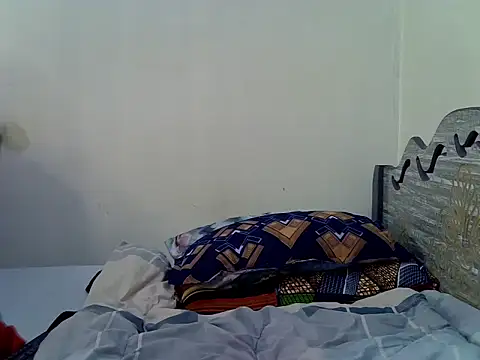 pretty lunaa online show from 07/22/26, 07:05