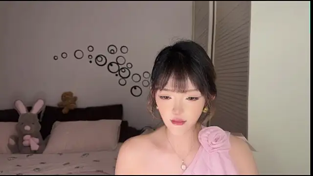 Snapshot of sixliuliuliu chatting on 06/05/26, 10:10 sixliuliuliu online show from 06/05/26, 10:10