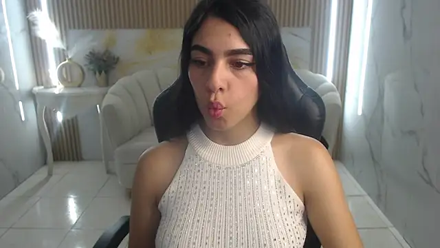 Emilly s online show from 06/05/26, 12:33