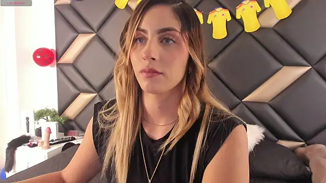 AdrianaHarlow online show from 07/12/26, 02:30