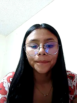 Sofielovee-01 online show from 07/15/26, 02:17