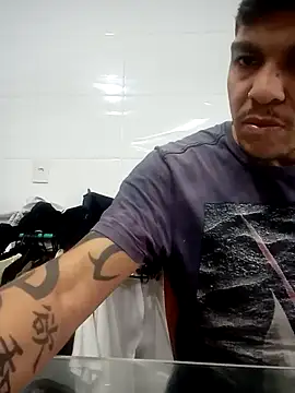 Snapshot of Tatuadomoreno23cm chatting on 06/08/26, 11:54 Tatuadomoreno23cm online show from 06/08/26, 11:54