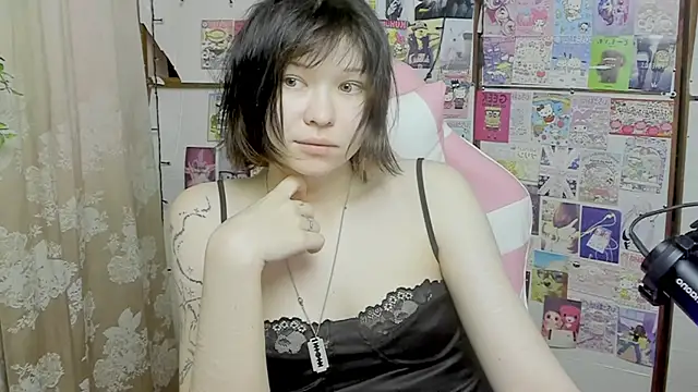Snapshot of honeycelestia chatting on 06/13/26, 06:28 honeycelestia online show from 06/13/26, 06:28