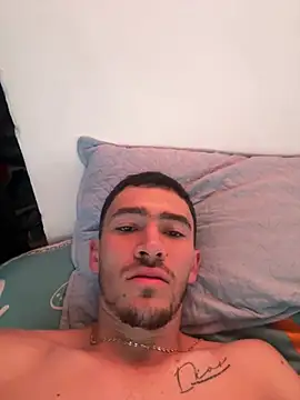 AngelRomero- online show from 07/11/26, 04:43