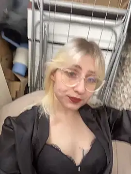 xp blondie online show from 06/05/26, 06:20