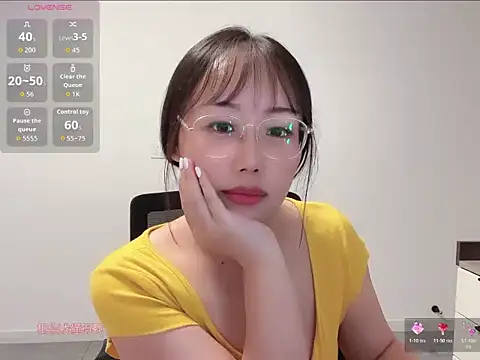 Snapshot of bazhuachushouguai chatting on 06/03/26, 02:33 bazhuachushouguai online show from 06/03/26, 02:33