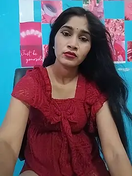 Naughty Kiara  online show from 06/07/26, 03:32