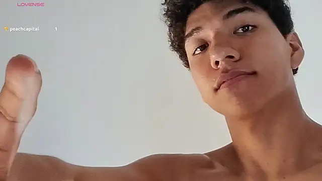 Maximiliano Young online show from 07/15/26, 12:32