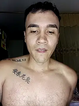 Snapshot of ANDRES_HOT-1996 chatting on 10/17/25, 04:15 ANDRES HOT-1996 online show from 10/17/25, 04:15