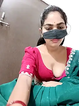 savita97567 online show from 07/04/26, 10:54